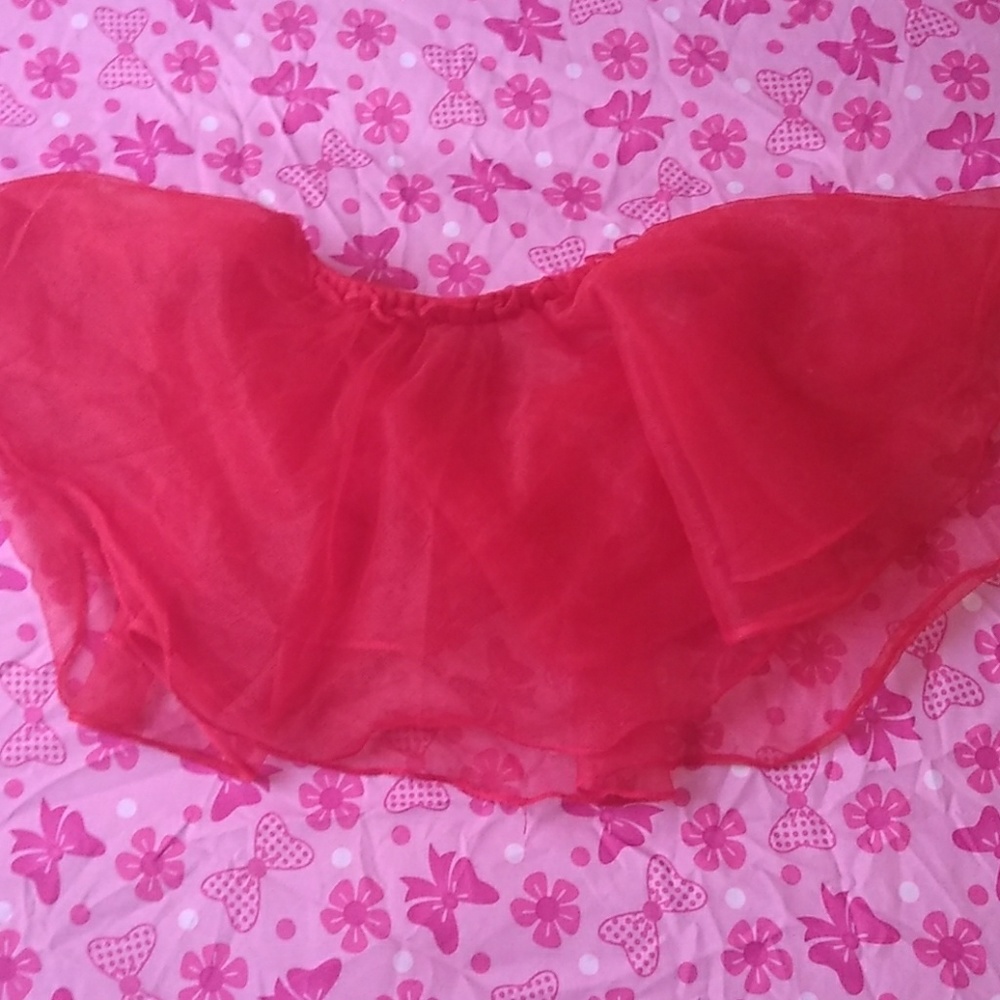 a red lace skirt